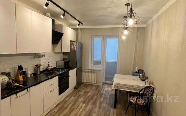 2-бөлмелі пәтер · 75.2 м² · 3/9 қабат, Абая 244, бағасы: 33.5 млн ₸ в Уральске — фото 2