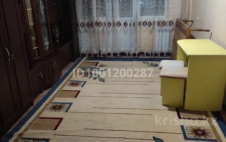 2-бөлмелі пәтер · 60 м² · 2 қабат, Жангельдина 18, бағасы: 150 000 ₸ в Шымкенте, Аль-Фарабийский р-н — фото 2
