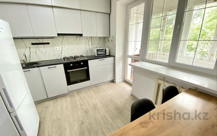 2-комнатная квартира · 55 м² · 3/5 этаж, Жарокова — Шевченко, парк Ганди за 300 000 ₸ в Алматы, Алмалинский р-н — фото 2