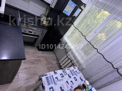 2-бөлмелі пәтер · 46 м² · 2/5 қабат, 13-шағынаудан 31, бағасы: 12 млн ₸ в Караганде, Алихана Бокейханова р-н