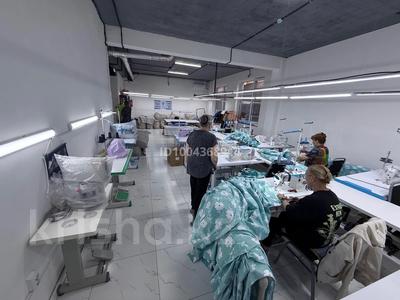 Свободное назначение, офисы, магазины и бутики, склады, общепит, салоны красоты, бани, гостиницы и зоны отдыха, медцентры и аптеки, образование, развлечения · 205 м² за 48.1 млн 〒 в Алматы, Турксибский р-н