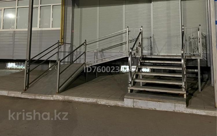 Дүкендер мен бутиктер · 58 м², бағасы: 500 000 ₸ в Уральске, мкр Астана — фото 13
