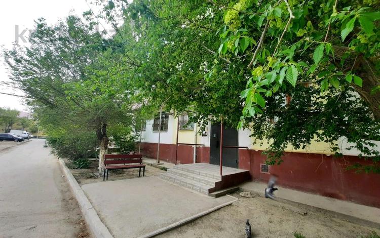 2-бөлмелі пәтер · 45 м² · 1/5 қабат, Азаттык 99а, бағасы: 170 000 ₸ в Атырау — фото 2