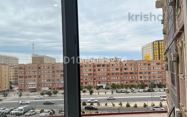 2-комнатная квартира · 65 м² · 4/14 этаж, 19-й мкр 5 — Жк “Royal House” 19мкр -5дом за 450 000 ₸ в Актау — фото 2