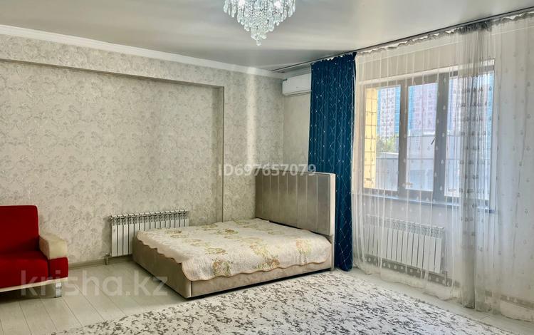 1-комнатная квартира · 53 м² · 5/14 этаж, Гагарина проспект 124 — Абая- Гагарина за 350 000 ₸ в Алматы, Бостандыкский р-н — фото 2