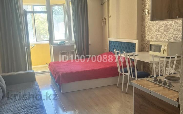 1-комнатная квартира · 35 м² · 4/12 этаж, Торайгырова 21/1 — Мустафина за 15 000 〒 в Алматы, Бостандыкский р-н — фото 2