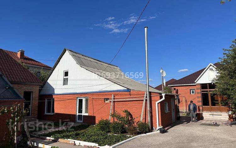 Отдельный дом · 3 комнаты · 75.5 м² · 10 сот., мкр Астана, Наурыз 2/1 — Московская за 140 000 ₸ в Уральске — фото 2