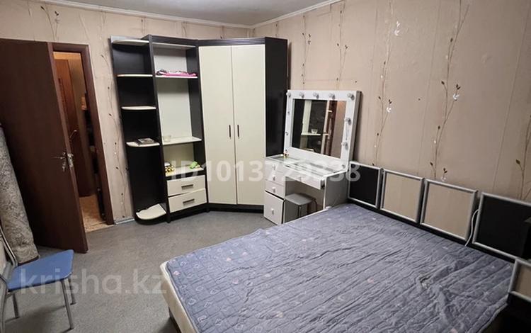 3-комнатная квартира · 64 м² · 1/9 этаж, мкр Юго-Восток, Юго-Восток ш/а. 4 за 230 000 ₸ в Караганде, Казыбек би р-н — фото 2