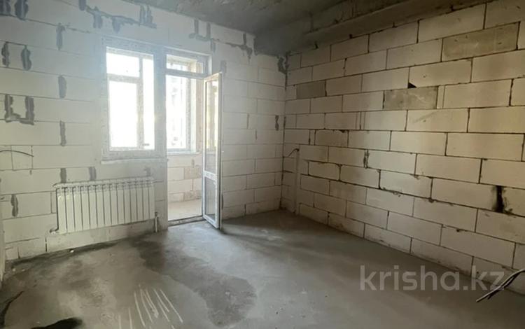 3-бөлмелі пәтер · 82 м² · 6/9 қабат, Нұрсая ш/а., Султан Бейбарыс 437, бағасы: 30 млн ₸ в Атырау, мкр Нурсая — фото 2