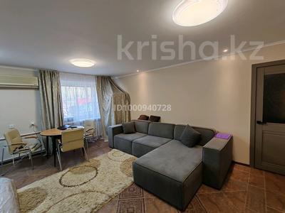 2-бөлмелі пәтер · 45 м² · 1/5 қабат, Алиханова 10а — ТЦ АБЗАЛ, бағасы: 22 млн ₸ в Караганде