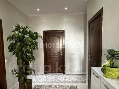 7-комнатная квартира · 240 м² · 10/10 этаж, Еримбетова 17 мкр 1 А за 650 000 ₸ в Шымкенте, Енбекшинский р-н