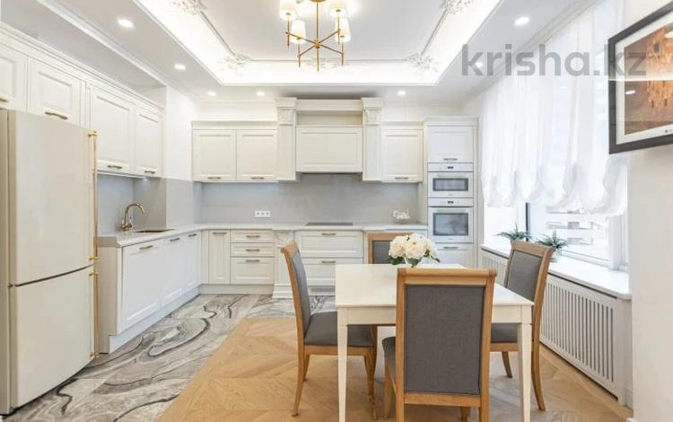4-комнатная квартира · 203 м² · 3/6 этаж, Шарля де Голля 5/6 за 1.3 млн ₸ в Астане, Есильский р-н — фото 2