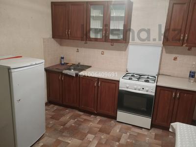 3-комнатная квартира · 79 м², мкр Кунаева 56 — 44 школа за 160 000 〒 в Уральске