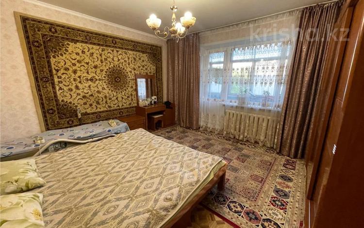 3-бөлмелі пәтер · 63 м² · 4/9 қабат, Степной 3 ш/а., бағасы: 27 млн ₸ в Караганде, Казыбек би р-н — фото 2