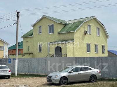 Жер үй мен саяжайлар в Атырауской обл.: Жеке үй · 5 бөлме · 150 м² · 10 сот., мкр Жеруйык, Асылбек Аубакиров 16 — Асылбек Аубакиров, бағасы: 58 млн 〒 Жеке үй · 5 бөлме · 150 м² · 10 сот., мкр Жеруйык, Асылбек Аубакиров 16 — Асылбек Аубакиров, бағасы: 58 млн 〒 в Атырау
