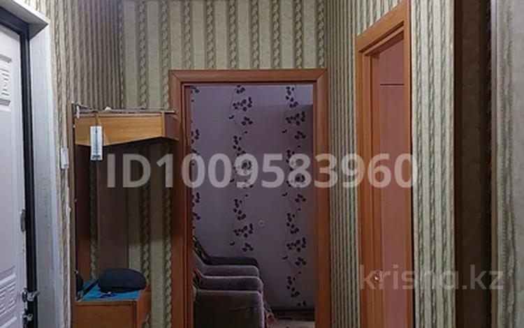 2-комнатная квартира · 44.2 м² · 1/5 этаж, мкр Мясокомбинат, ул. Демократическая 1/1 за 11.8 млн ₸ в Уральске — фото 2