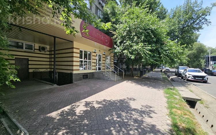 Еркін, кеңселер, дүкендер мен бутиктер, қоймалар, сұлулық салондары, фитнес және спорт, медорталықтар мен дәріханалар, білім орталықтары, конференц-залдар, кабинеттер және жұмыс орындары, студиялар · 130 м², бағасы: 1.4 млн ₸ в Алматы, Алмалинский р-н — фото 2