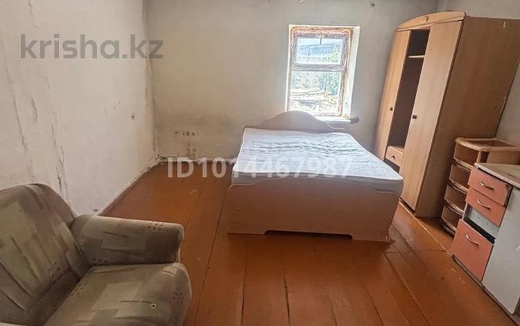 Часть дома · 2 комнаты · 40 м² · 2 сот., Третья 94 — За рестораном Эстет район Пристани за 60 000 ₸ в Усть-Каменогорске — фото 2