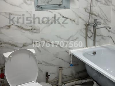 2-бөлмелі пәтер · 54 м² · 2/5 қабат, Самал 48 — Супермаркет сафият, бағасы: 100 000 〒 в Таразе