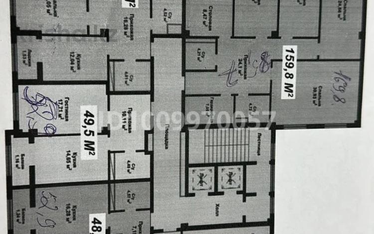 4-комнатная квартира · 169.8 м² · 7/10 этаж, 40-й мкр 6 за 42.5 млн 〒 в Актау — фото 2