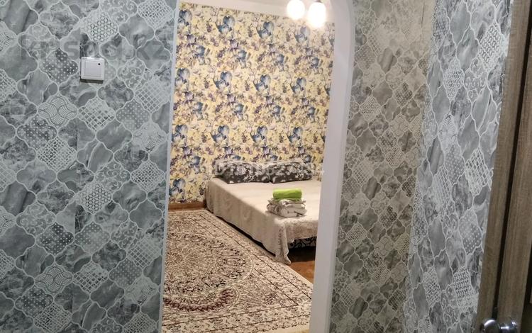1-бөлмелі пәтер · 30 м² · 1/5 қабат, мкр 8, бағасы: 7 000 ₸ в Актобе — фото 2