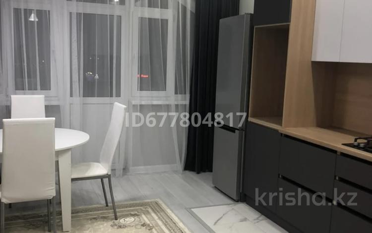 1-комнатная квартира · 60 м² · 9/10 этаж, мкр Центральный, Махамбета 125 б за 27 млн ₸ в Атырау — фото 2