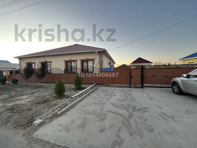 Отдельный дом · 4 комнаты · 213.3 м² · 10 сот., мкр Жулдыз-2, 43 72 — Мухамбет Чукеев 72 за 42 млн ₸ в Атырау