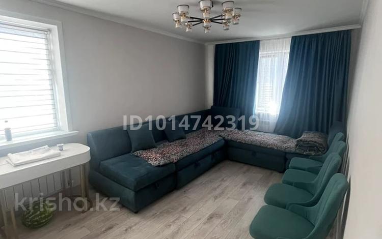3-комнатная квартира · 62 м² · 5/5 этаж, Абая 72 А за 11 млн ₸ в Шахтинске — фото 2