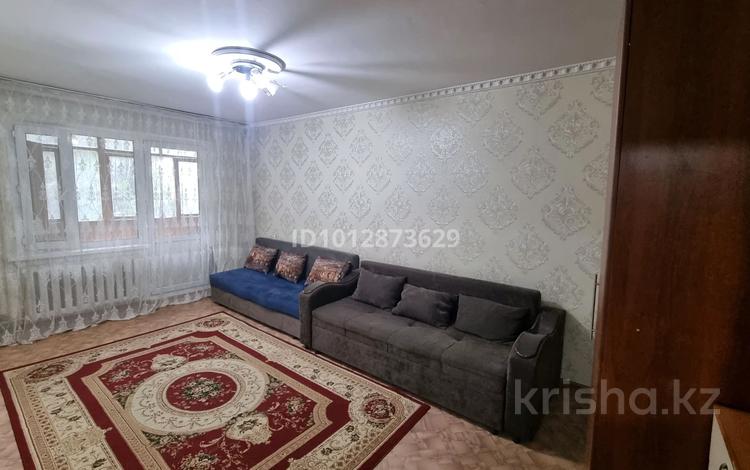 1-комнатная квартира · 32.6 м² · 2/5 этаж, мкр Айнабулак-2 57 за 180 000 ₸ в Алматы, Жетысуский р-н — фото 2