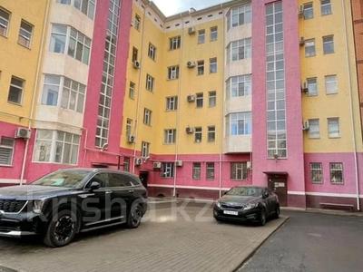 3-комнатная квартира · 70 м² · 5/5 этаж, Желтоксан 5 за 25 млн ₸ в 