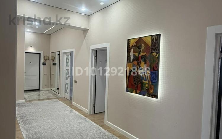 4-бөлмелі пәтер · 160 м² · 8/10 қабат, 40-й мкр 2, бағасы: 97 млн ₸ в Актау — фото 2