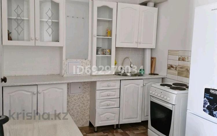 1-комнатная квартира, 40 м², 3/25 этаж помесячно, Абая 92/3 — Спорт комплекс Казахстан, ЕНУ, так же рядом абая и набережная