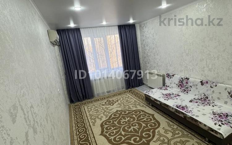 3-комнатная квартира · 69 м² · 5/5 этаж, мкр Шанхай 113/2 за 15 млн ₸ в Актобе — фото 2