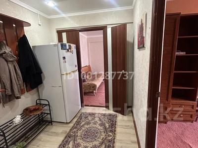 Аренда квартир в Атырауской обл.: 4-комнатная квартира · 70 м² · 2/5 этаж · помесячно, Авангард 32 — Сулпак за 200 000 〒 4-комнатная квартира · 70 м² · 2/5 этаж · помесячно, Авангард 32 — Сулпак за 200 000 〒 в Атырау, мкр Авангард-3
