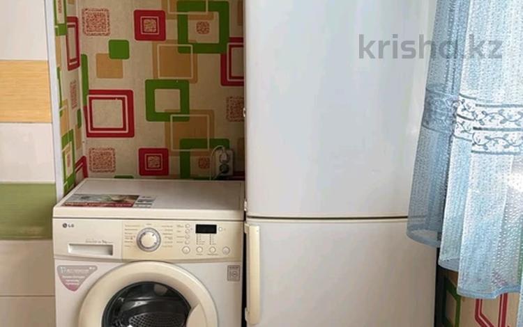 2-комнатная квартира · 52 м² · 5/5 этаж, 17-й микрорайон за 120 000 ₸ в Шымкенте, Аль-Фарабийский р-н — фото 2