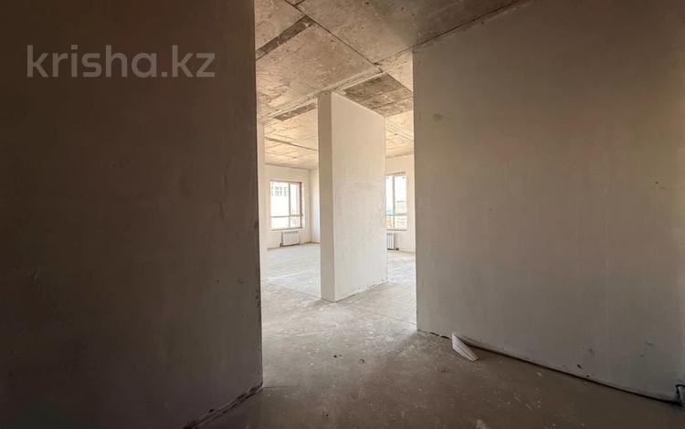 2-бөлмелі пәтер · 79.3 м² · 10/14 қабат, Набережная 44, бағасы: ~ 43.6 млн ₸ в Костанае — фото 2