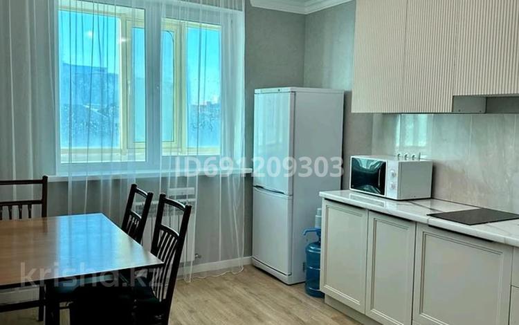 1-комнатная квартира · 40 м² · 2/14 этаж, Кабанбай батыра 48 — Керей и Жанибек за 220 000 ₸ в Астане, Есильский р-н — фото 2