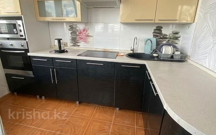 2-комнатная квартира · 77 м² · 12/13 этаж, Иманбаева 7 за 250 000 ₸ в Астане, р-н Байконур — фото 8