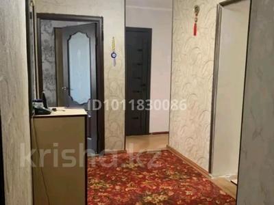 3-бөлмелі пәтер · 70 м² · 2/5 қабат, 1микр дом14 — Центр, бағасы: 7 млн ₸ в Шульбинске