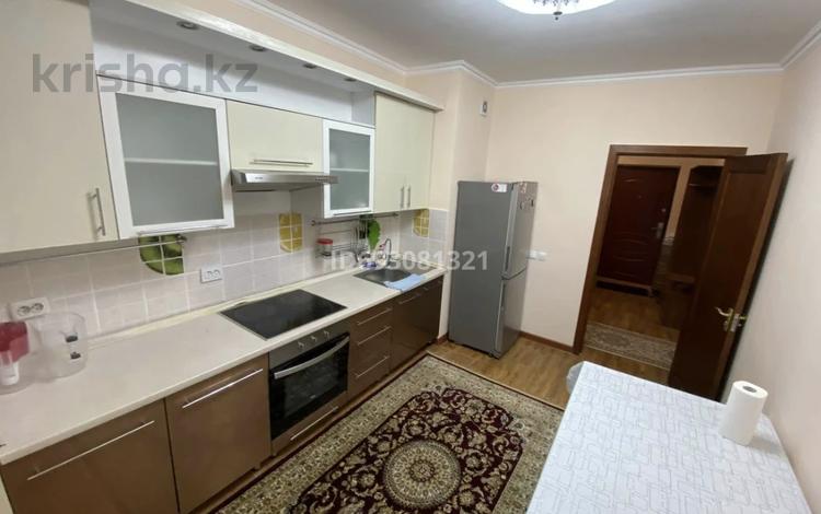 2-бөлмелі пәтер, 78 м², 13/16 қабат ай сайын, Мамыр-1 29, бағасы: 250 000 〒 в Алматы, Ауэзовский р-н — фото 2