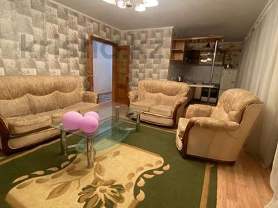 2-бөлмелі пәтер · 60 м² · 2/5 қабат, Таха Хусейна 15/2 — Кравцова, бағасы: 195 000 ₸ в Астане, р-н Байконур