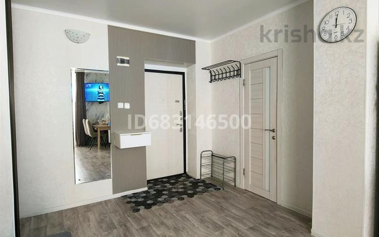 2-бөлмелі пәтер · 60 м² · 1/5 қабат, Қонаев ш/а., бағасы: 28.5 млн ₸ в Уральске, мкр Кунаева — фото 23