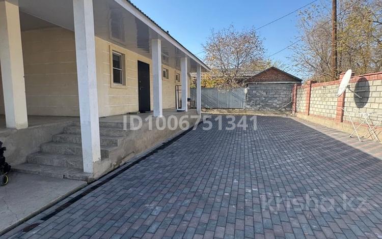 Отдельный дом · 6 комнат · 160 м² · 8 сот., мкр Ынтымак, Исахметова 146 за 90 млн 〒 в Алатау — фото 2