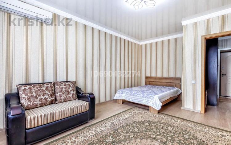 1-комнатная квартира · 42 м² · 5/9 этаж, Малика Габдуллина 7 континент БЦ Алмата 12/1 — Республика-Иманова-Валиханова-Кенесары за 3 000 ₸ в Астане, р-н Байконур — фото 2