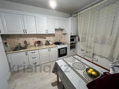 3-комнатная квартира · 94.3 м² · 1/5 этаж, мкр. Алтын орда за 26.5 млн 〒 в Актобе