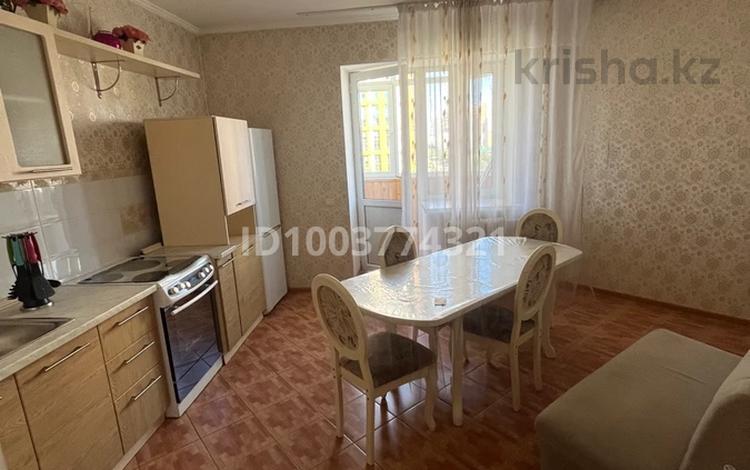 2-комнатная квартира · 65 м² · 6/9 этаж, Сауран 5 за 250 000 ₸ в Астане, Есильский р-н — фото 2