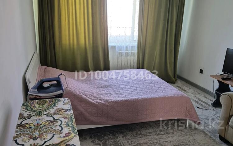 1-комнатная квартира · 40 м² · 4/6 этаж, мкр Кокжиек за 10 000 ₸ в Алматы, Жетысуский р-н — фото 11