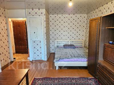 1-комнатная квартира, 33 м², 4/5 этаж помесячно, Чернышекского 100 за 45 000 〒 в Темиртау