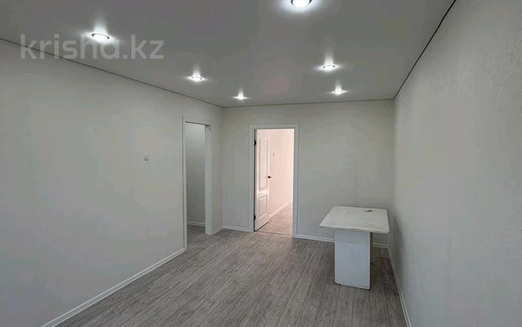 2-бөлмелі пәтер · 45.4 м² · 4/5 қабат, Жастар, бағасы: 17 млн ₸ в Талдыкоргане, мкр Жастар — фото 2