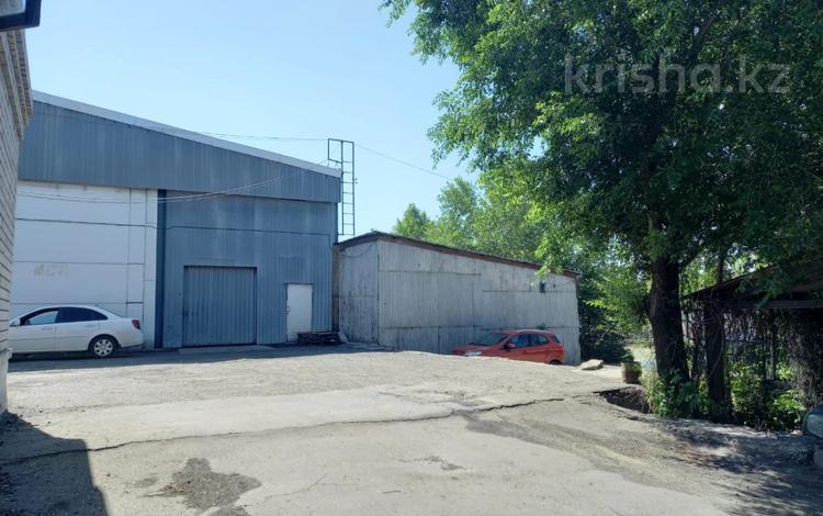 Офисы, склады · 3610.2 м² за 420 млн ₸ в Семее — фото 13